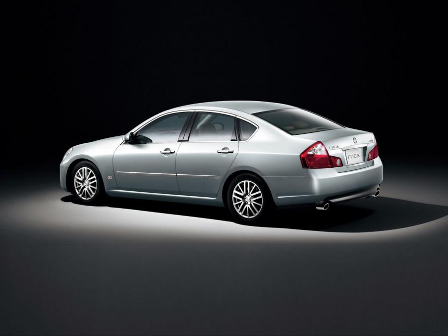  Nissan Fuga 2004 года  (фото 16 из 27)